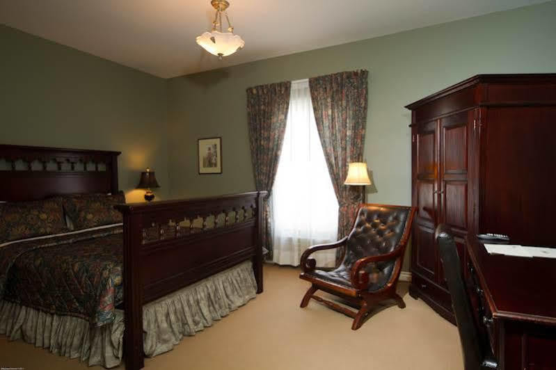 Auberge Le Flores GrandʼMère 외부 사진