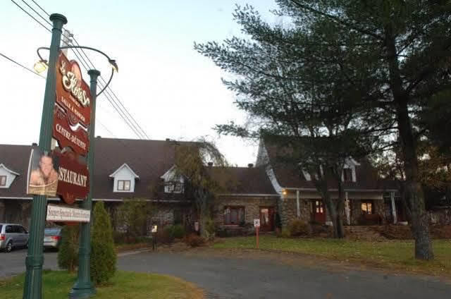 Auberge Le Flores GrandʼMère 외부 사진